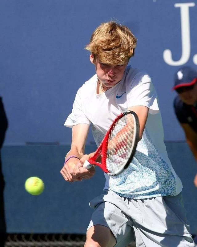 而是通过点 而是通过点