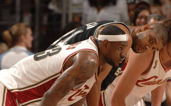 西甲焦点：塞维利亚3-2逆转瓦伦西亚